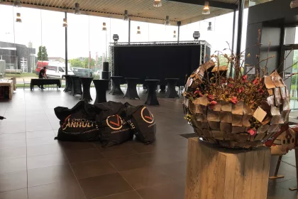 Bigger view of Voorstelling de Barakke